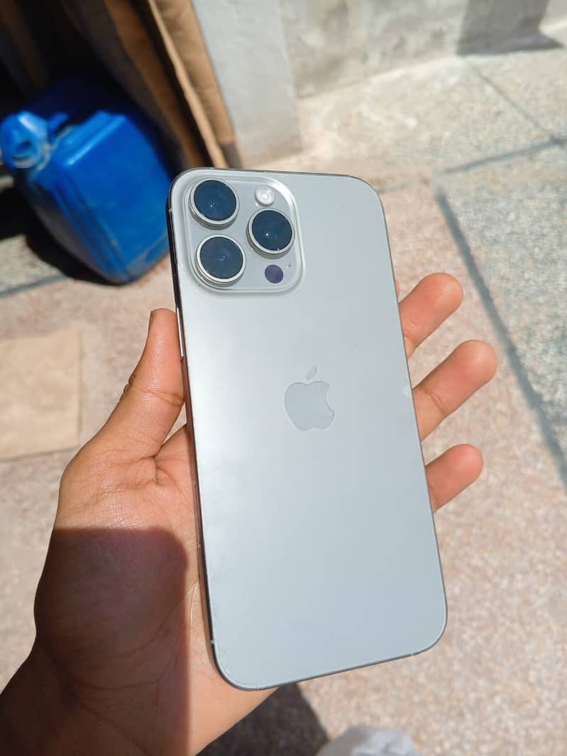 Iphone 16 pro max 0