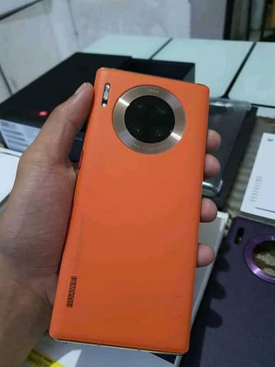 Huawei mate 30pro 8GB RAM 256 GB WhatsApp 0326=6773=556