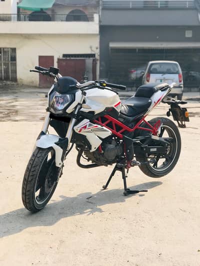 Benelli TNT 150i 2020