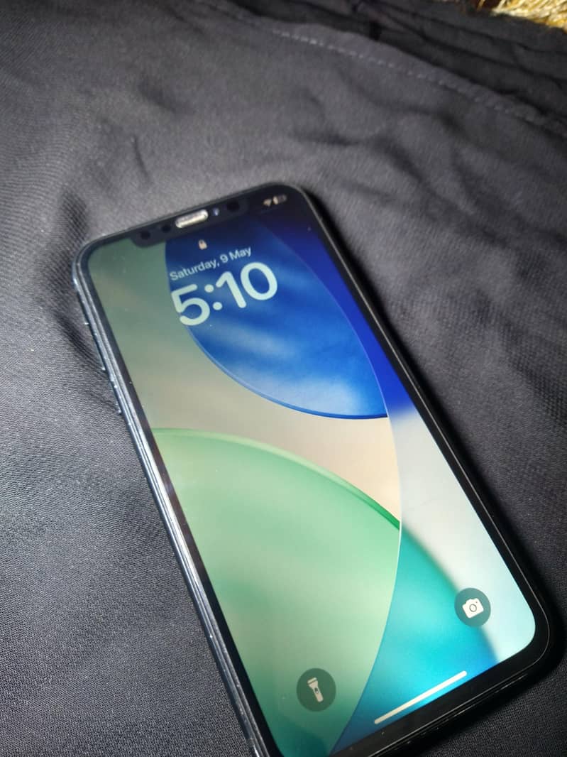 IPHONE XR 1