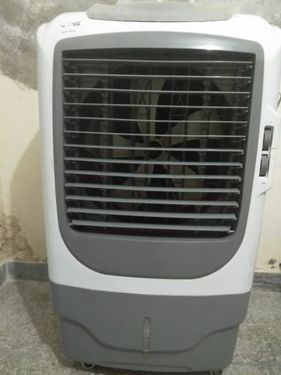 Almost new air cooler going very low price