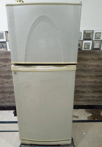 Medium size Dawalance fridge 9170 || Cooling 100 percent | urgent sale