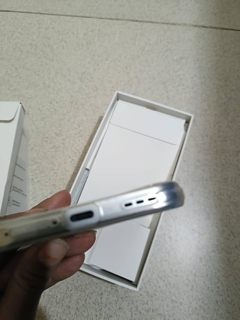 oppo a6spro 4