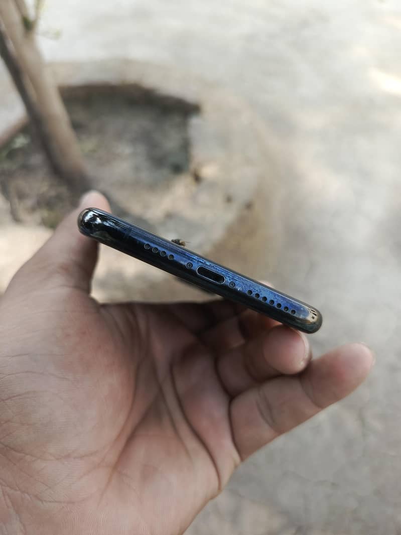 Apple iphone 11 pro max 2