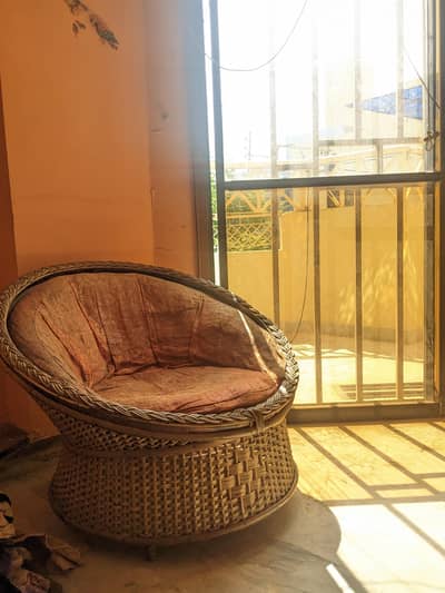 5 seater sofa set with cushions
