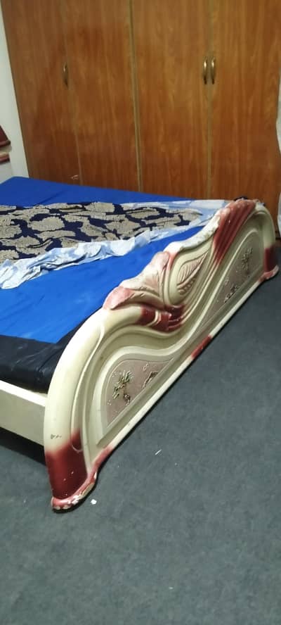king bed