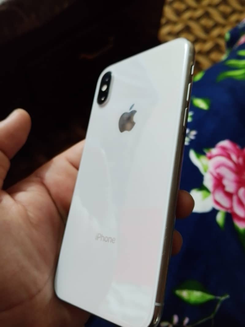 Apple iPhone X 0