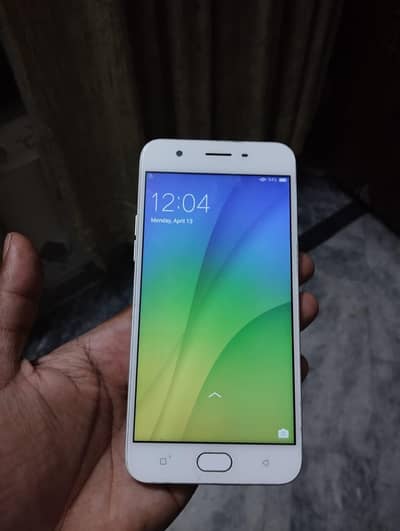 OPPO A57 : 4/64 gb