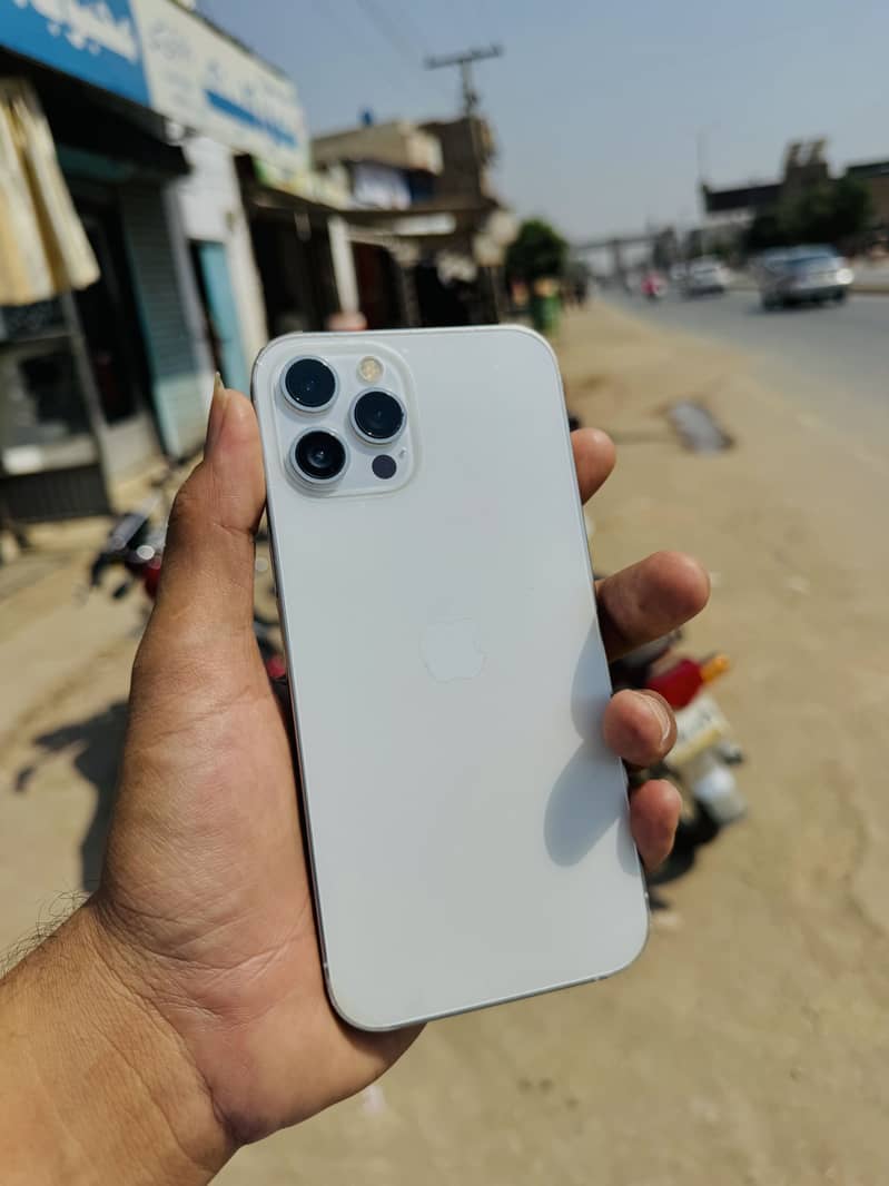 IPhone 12 pro max 0