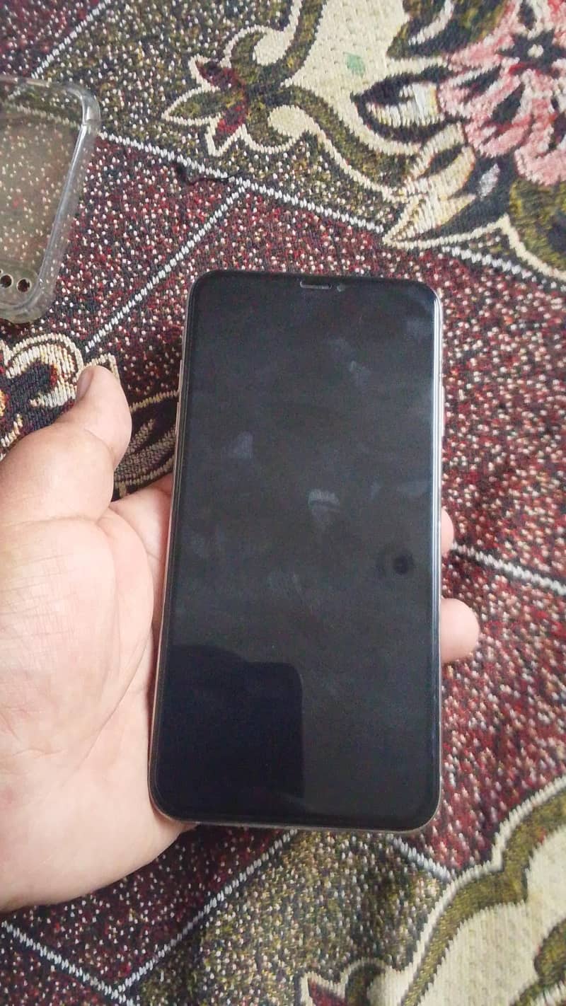 iphone xsmax 4