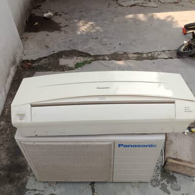 Split type ac non inverter 1 ton  Panasonic brand