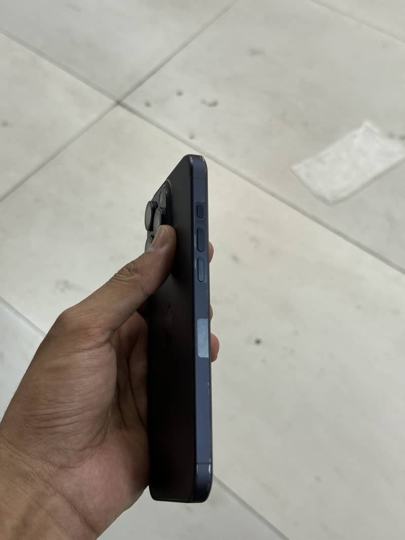 Iphone 15 Pro Max 3