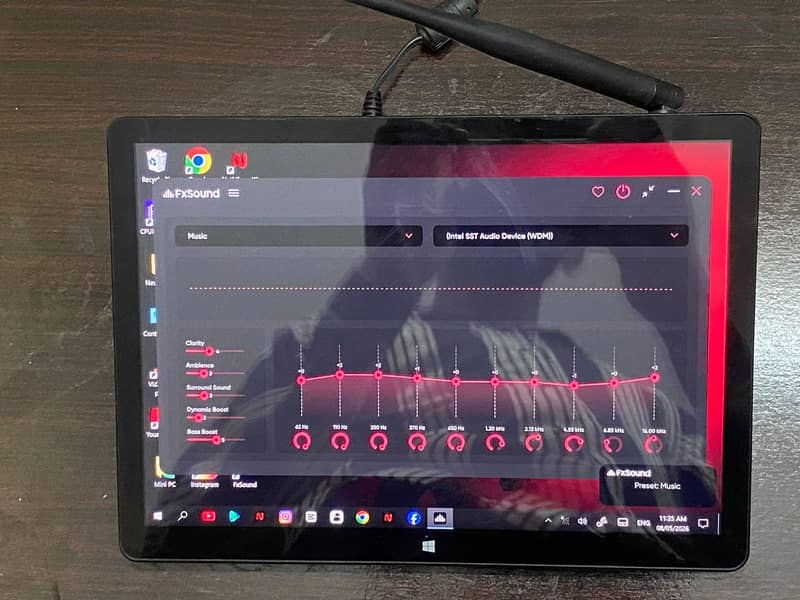 Mini PC 4K Touch Screen 1