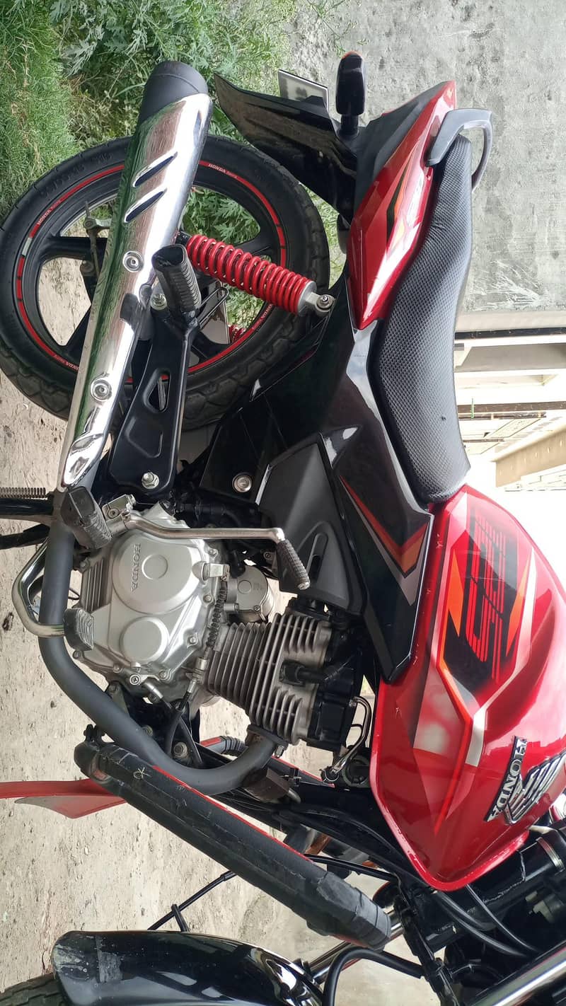 Honda CB125F 0