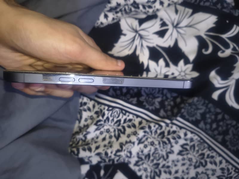 Apple iPhone 13 4