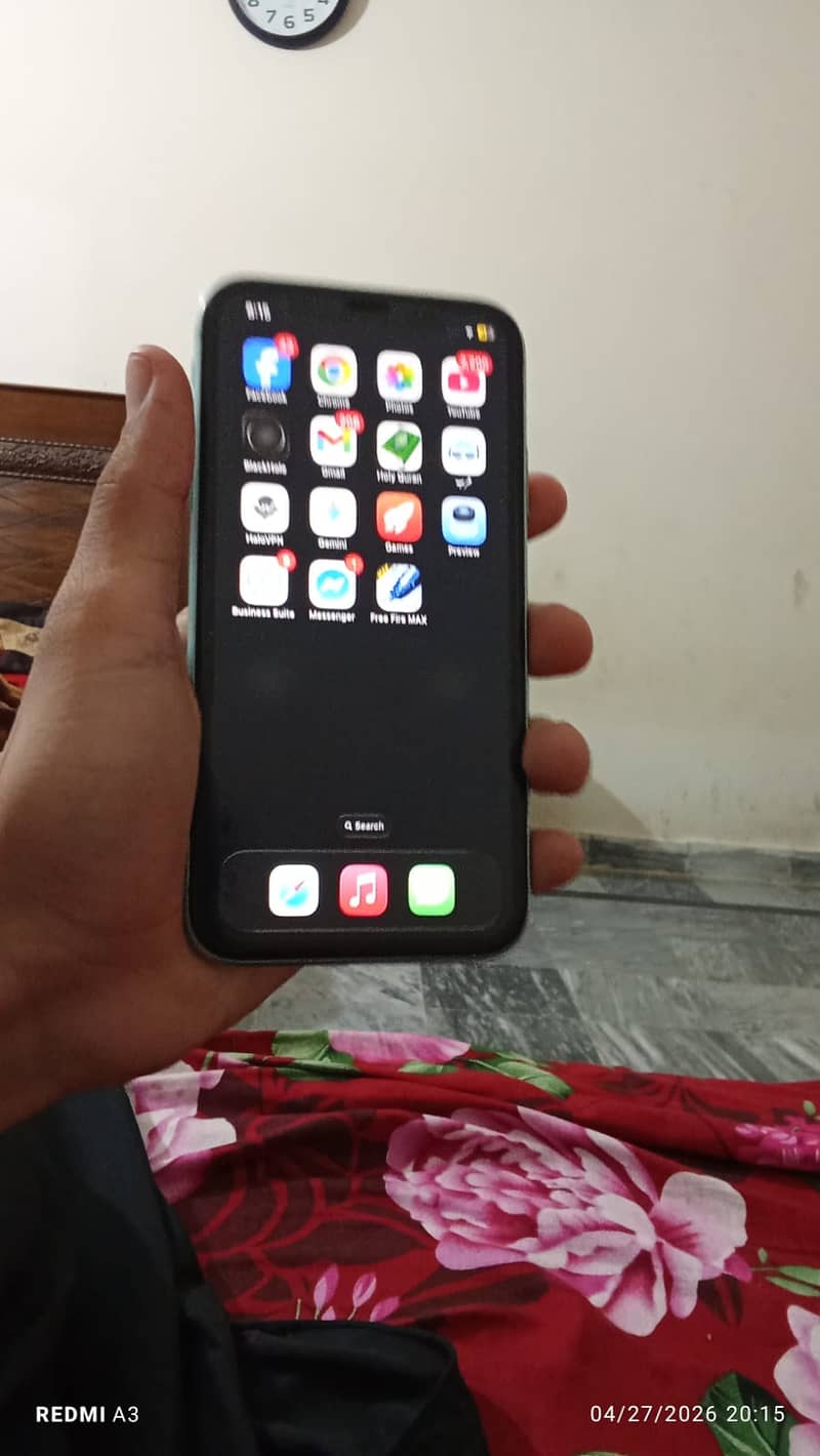 Apple iPhone 11 0