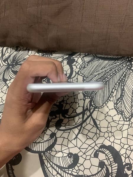 iphone 7 (pta approved) 3