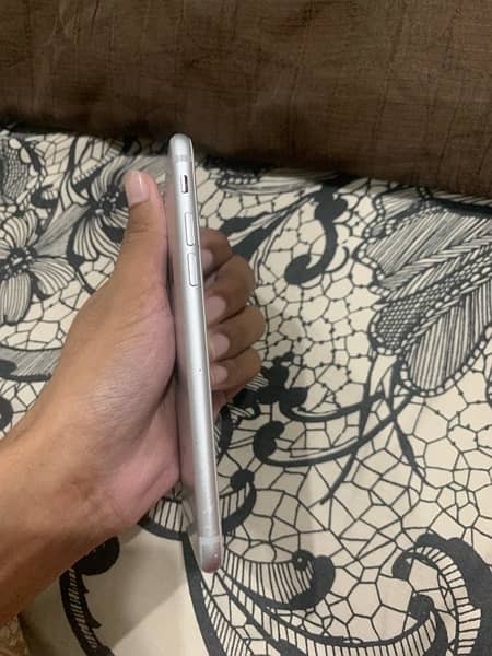 iphone 7 (pta approved) 5