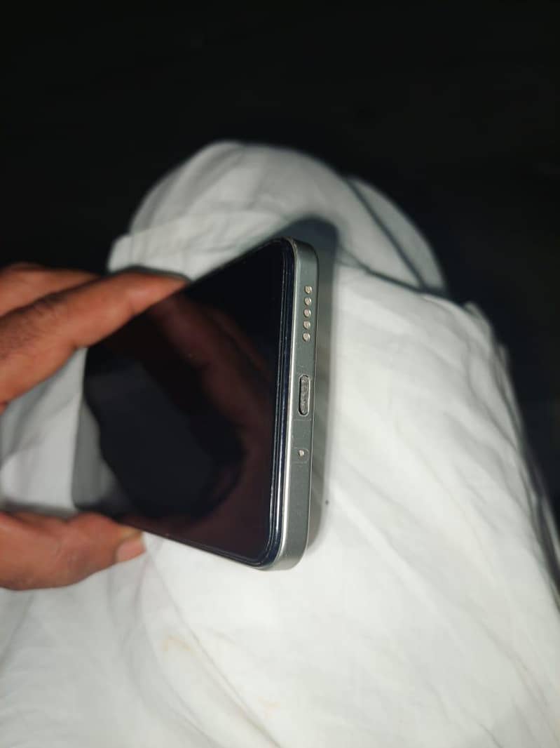condition 10/9 Poco c75 3