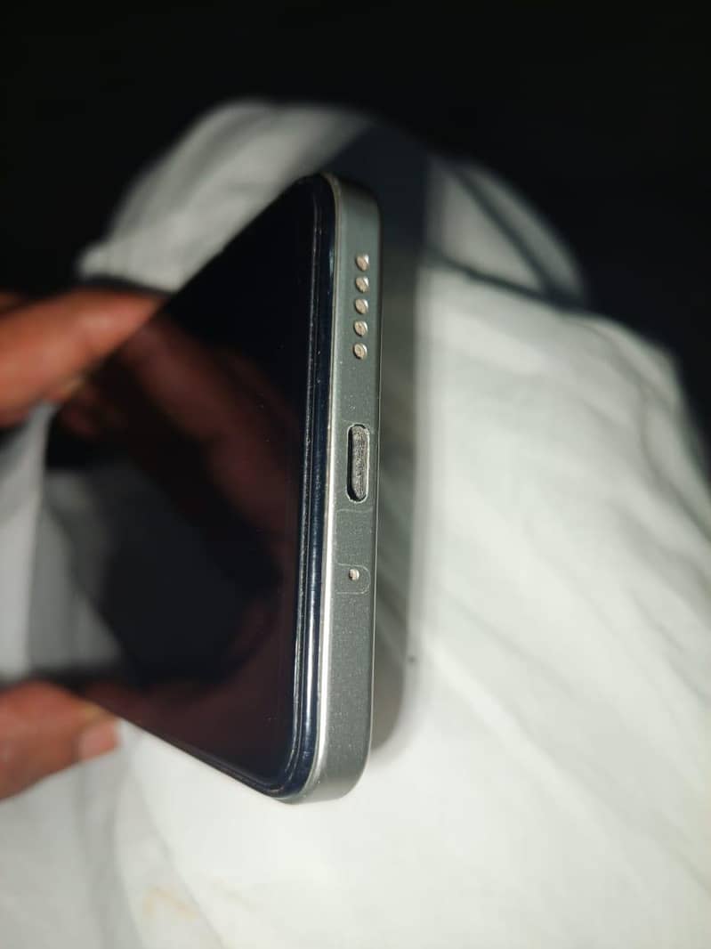 condition 10/9 Poco c75 5