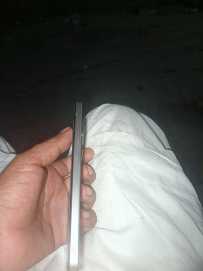condition 10/9 Poco c75 6