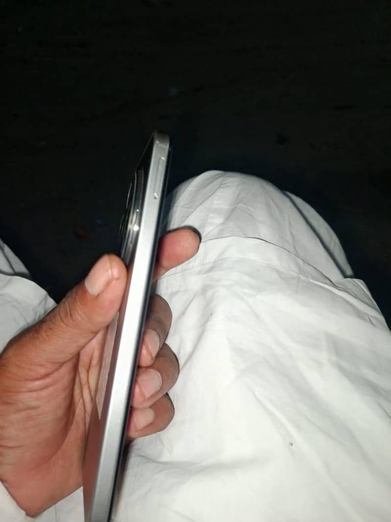 condition 10/9 Poco c75 8