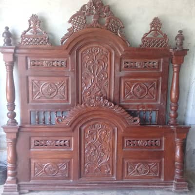 Chenuati design | Double bed full size | Selling for Cheap