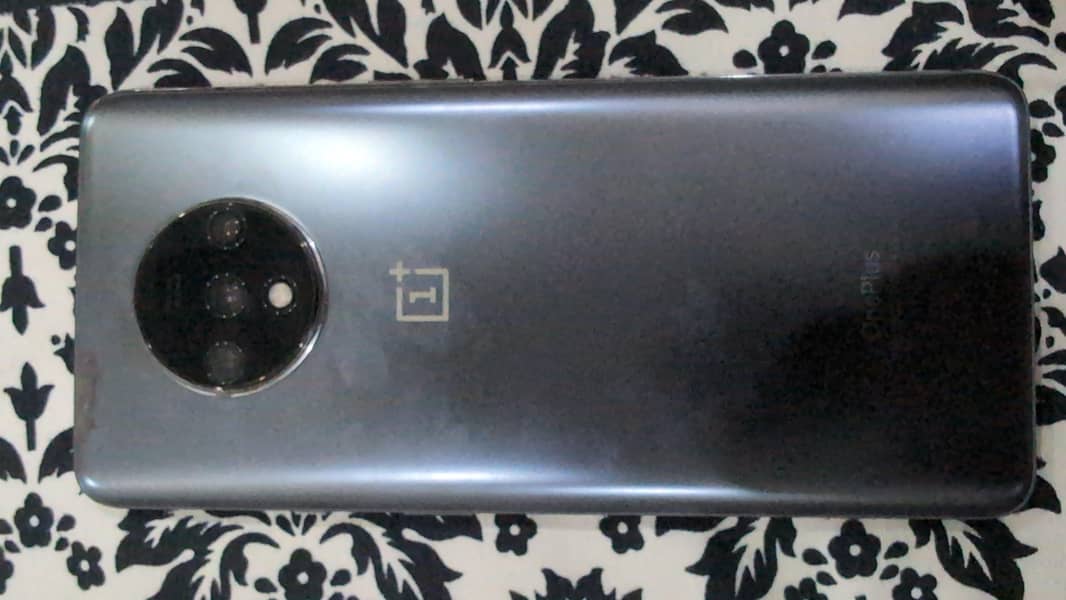 One Plus 7T 1