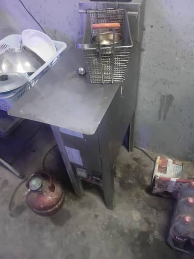8 Litre Fryer with Timer and Temperature Control