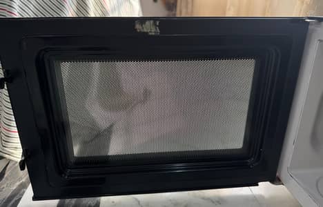 microwave oven
