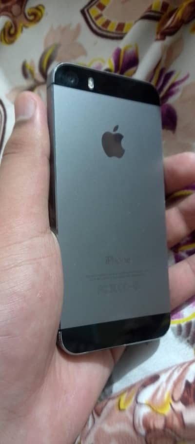 iPhone 5s. urgent sell.