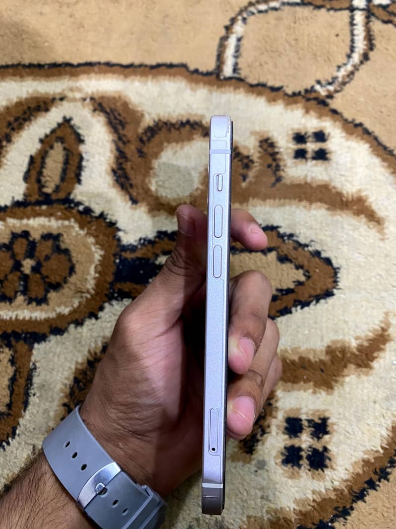 iPhone 12 2