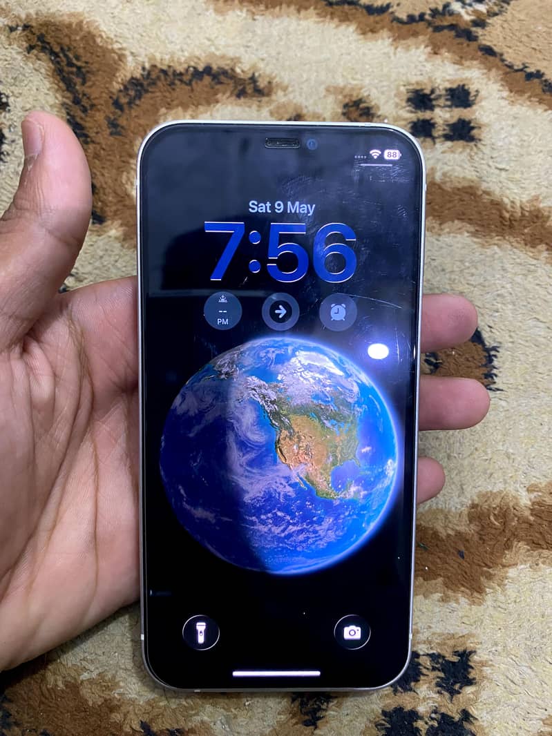iPhone 12 5