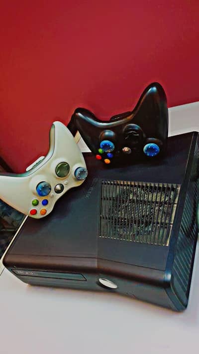 Xbox 360  250GB  10/9 Condition