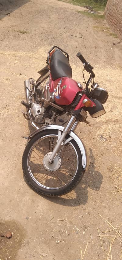 YAMAHA JUNOON