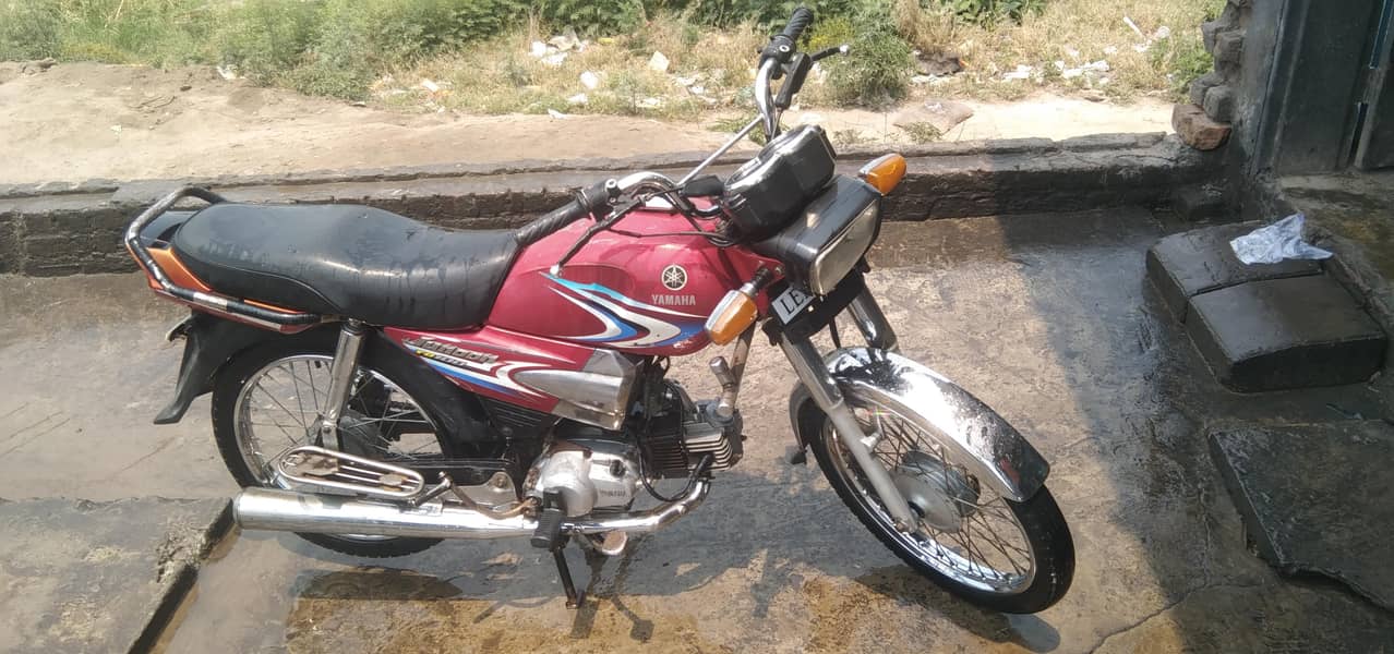 YAMAHA JUNOON 3