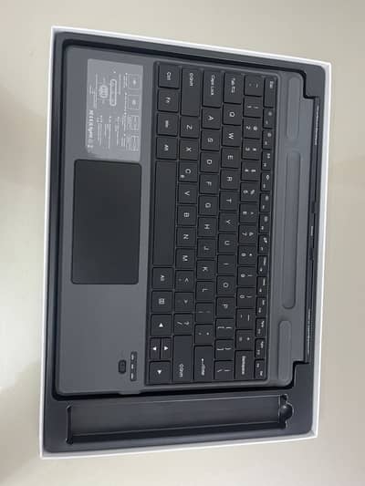 Surface Pro 9 keyboard wireless Slightly used