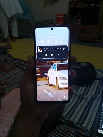 10/10 , 256gb , display fingerprint