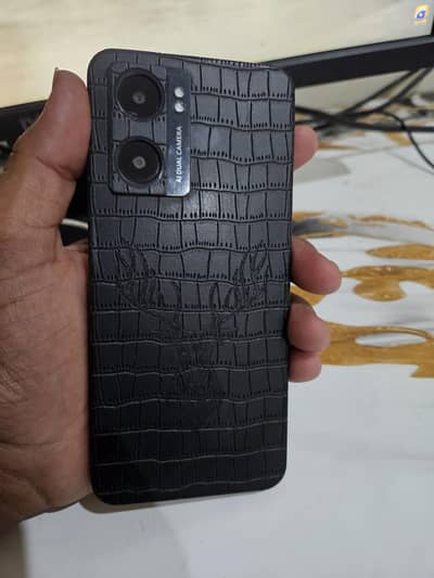 One plus N300