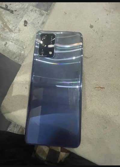 Oppo F19 just one hand used