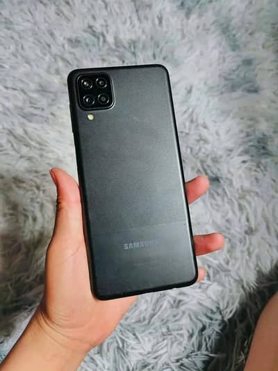 SAMSUNG A12 WITH BOX 4/64 ALL OK NO ISSUE