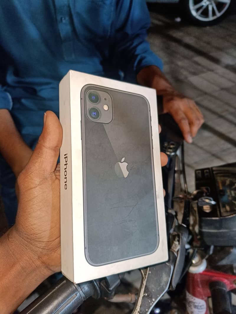 iPhone 11 2