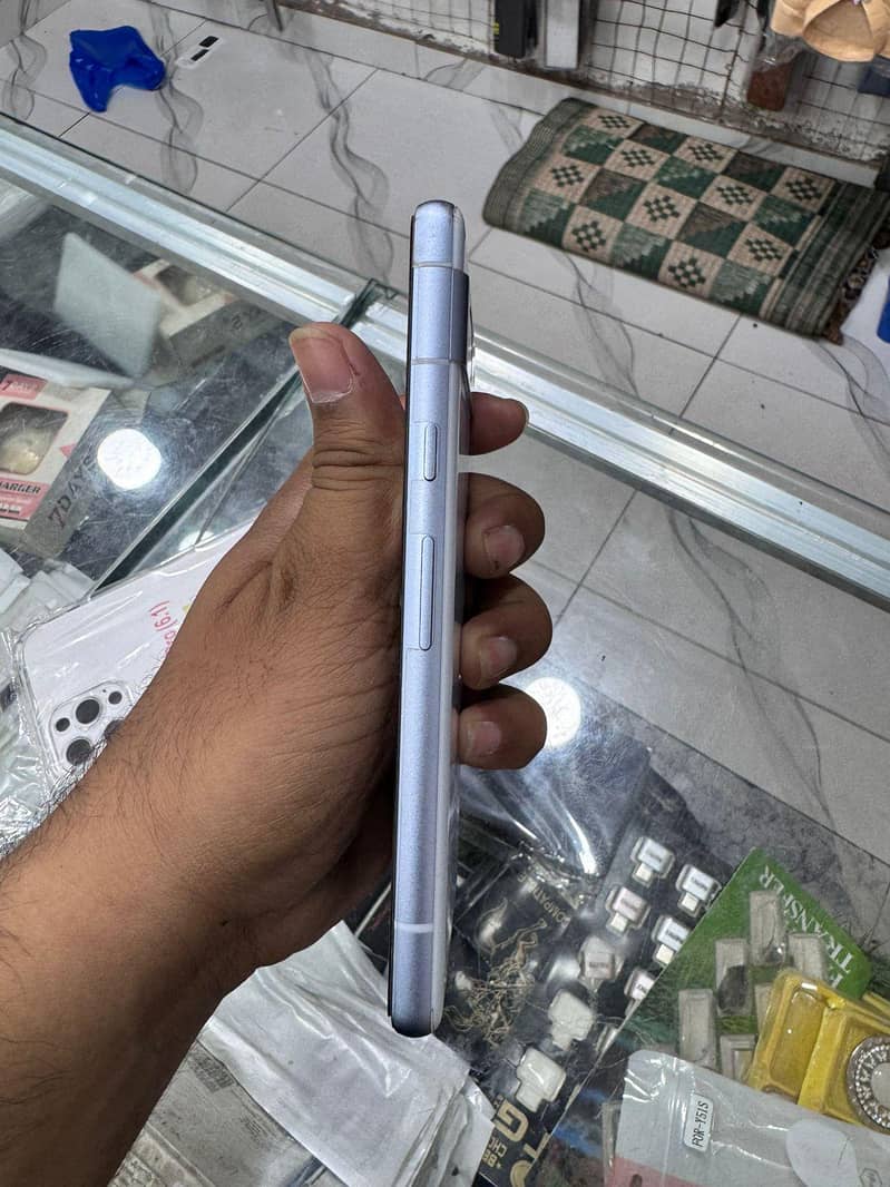Google pixel 7A 2