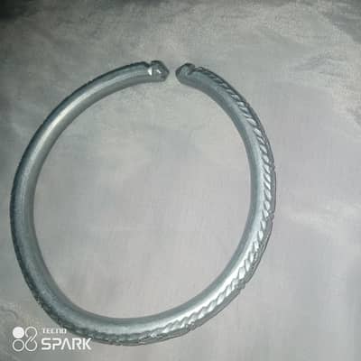 silver Hand karra.