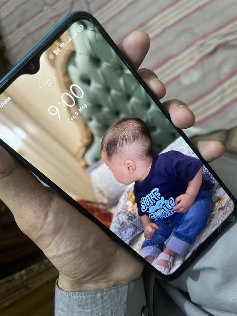 Realme 5i 0