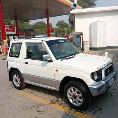 Pajero Mini