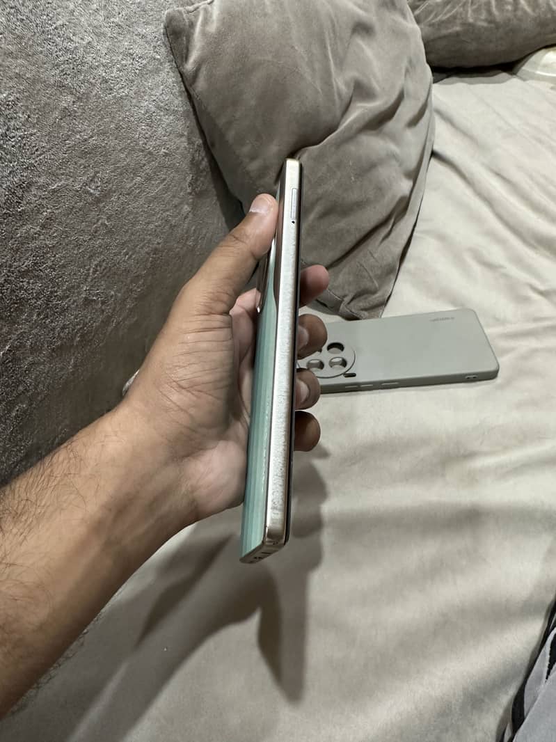 Tecno Camon 30 3
