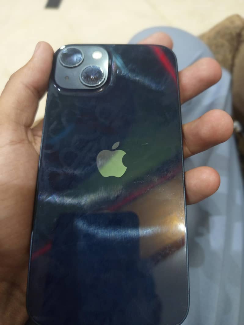 iPhone 13 3