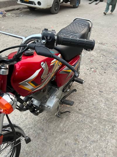 Honda 125 genuine condition sticker 2025. model all ok