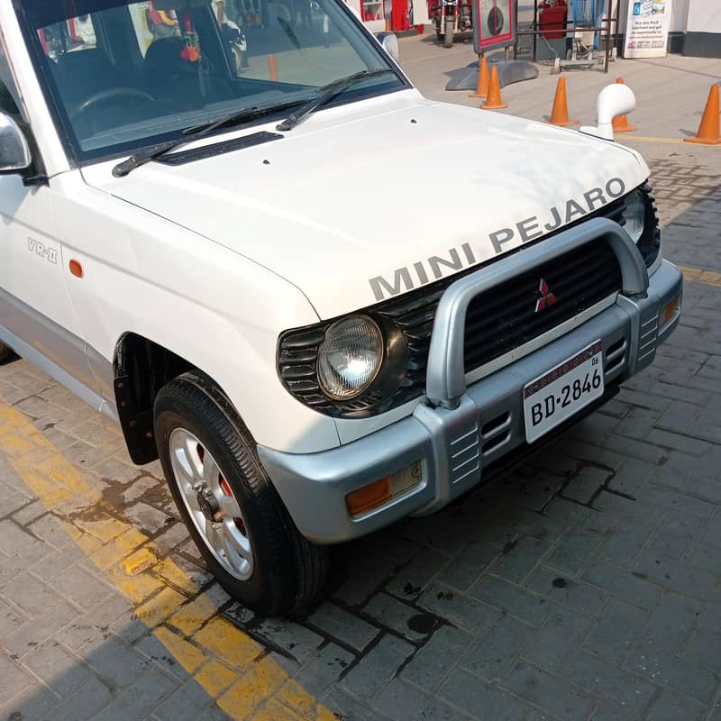 Pajero Mini 4